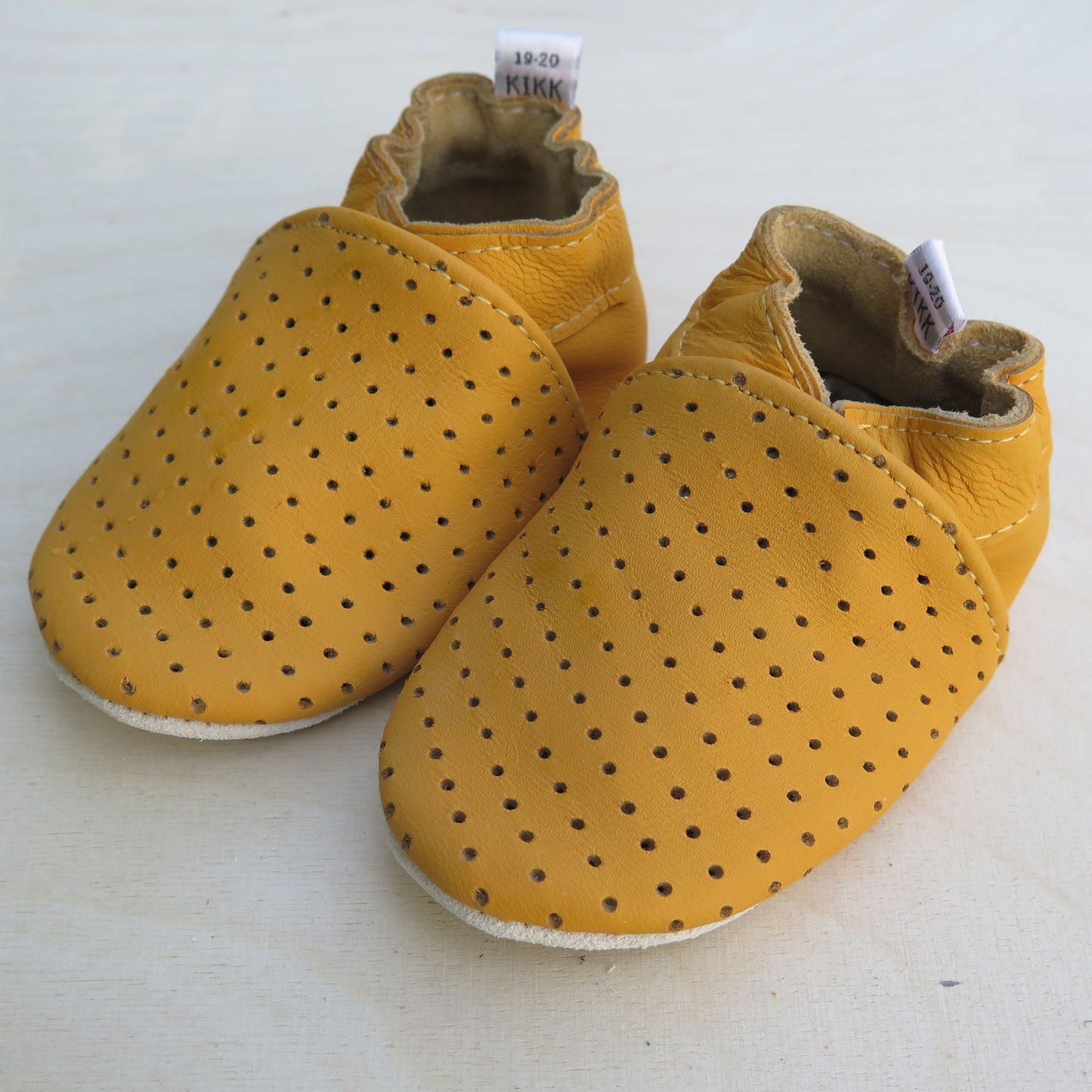 KIKK Reykjavík - Holur mjúkur sóli gulir