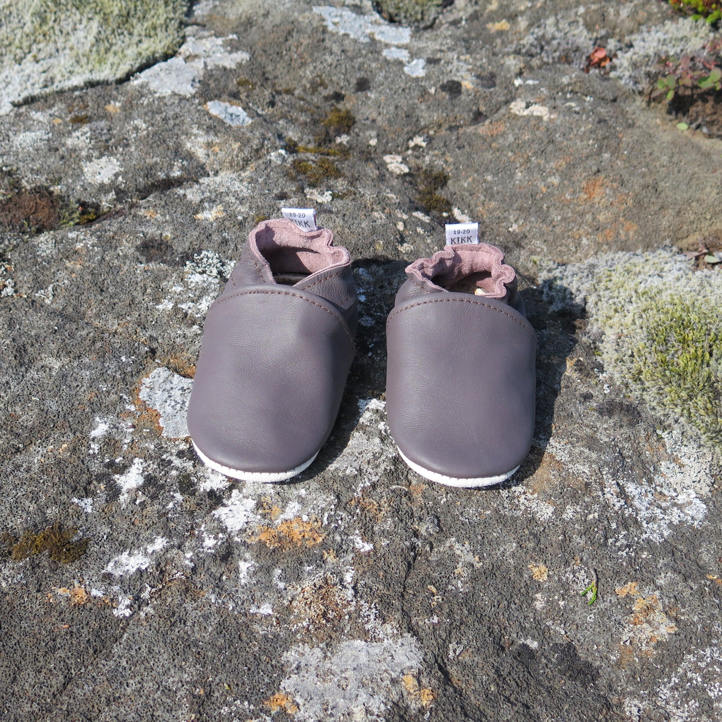 KIKK Reykjavík - Einlitir gúmmísóli brúnir