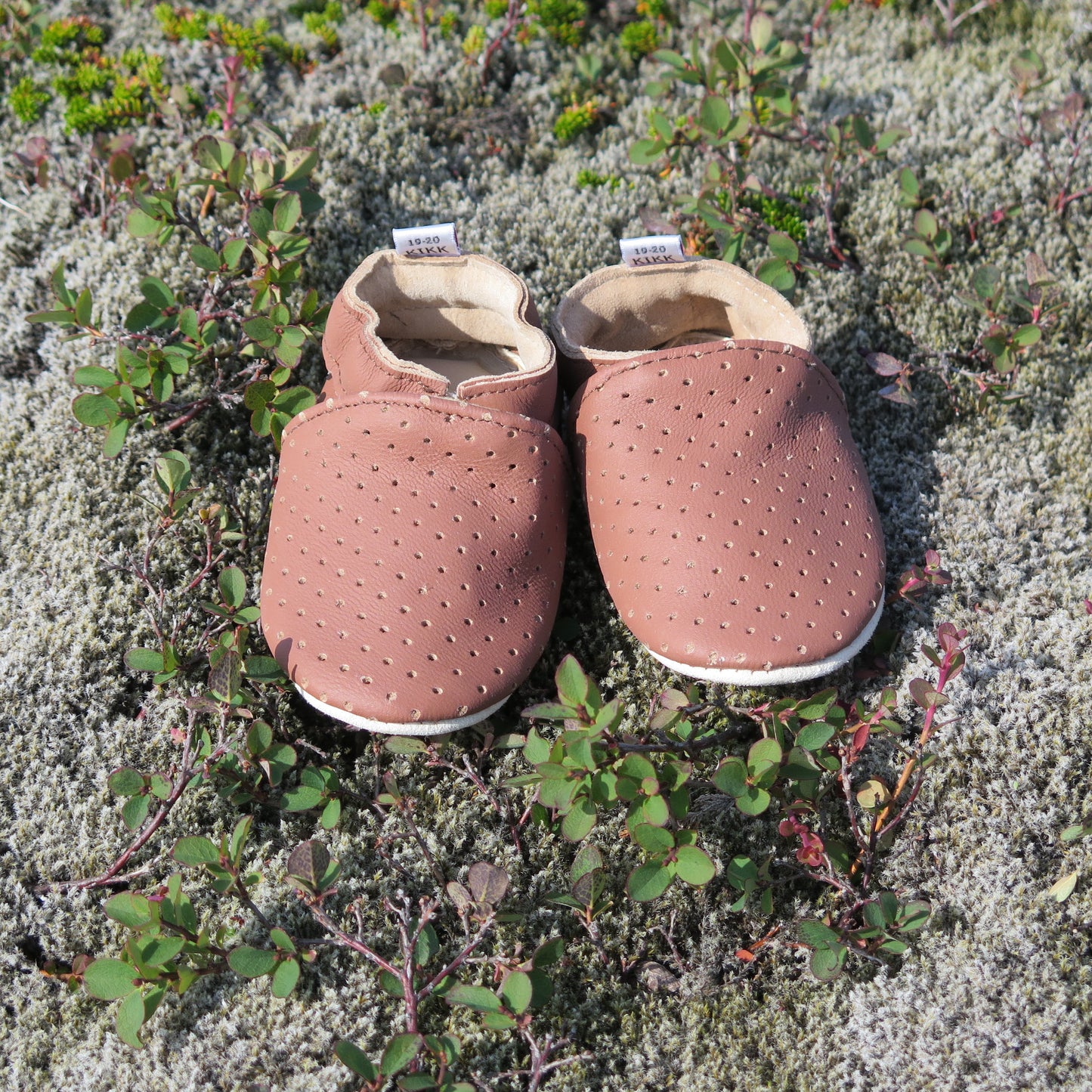 KIKK Reykjavík - Holur mjúkur sóli brúnir