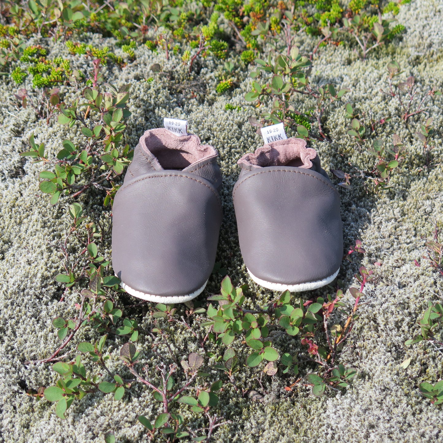 KIKK Reykjavík - Einlitir gúmmísóli brúnir